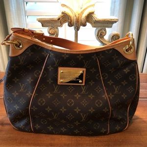 Louis Vuitton Shoulder Bag